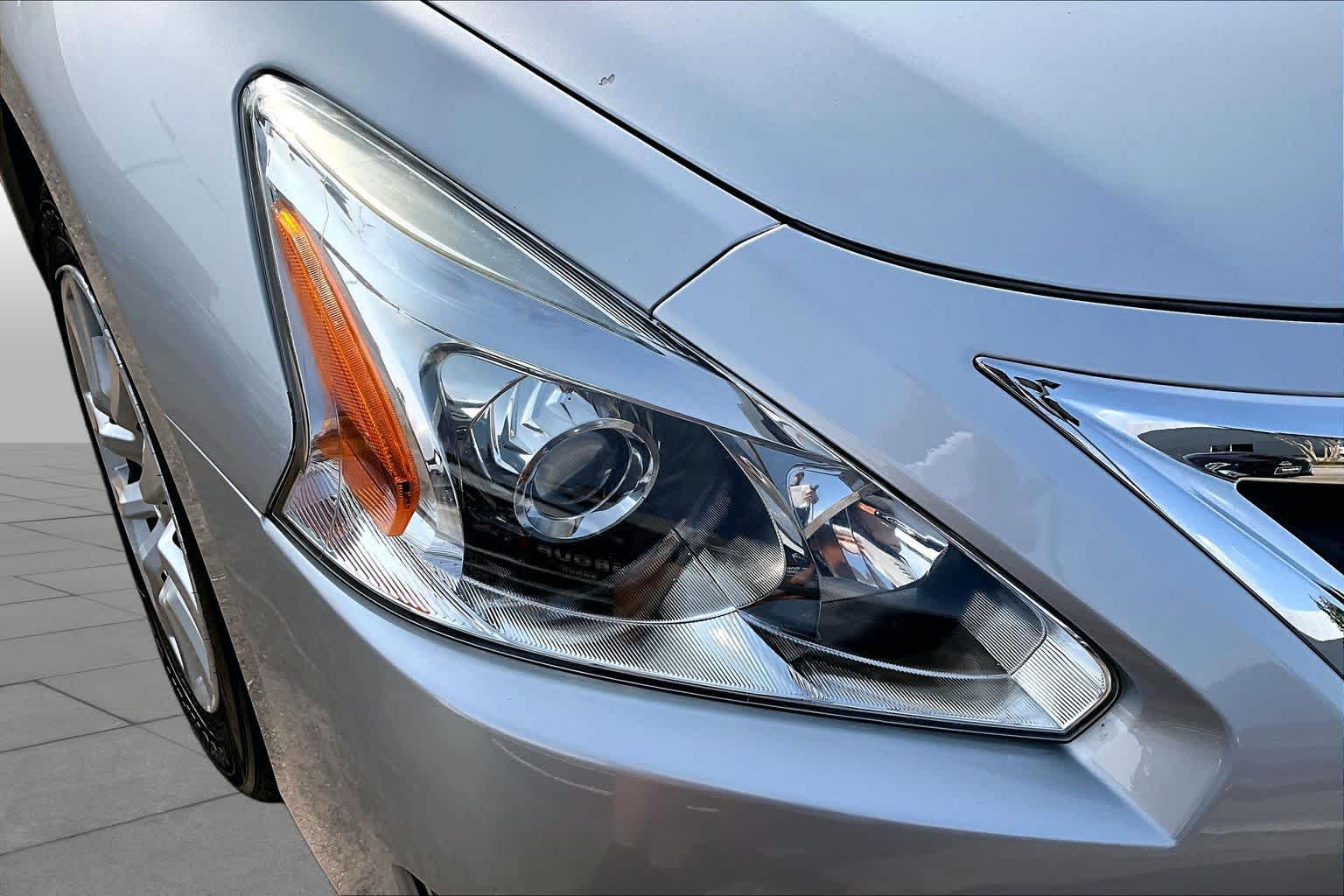 2014 Nissan Altima 2.5 S Brilliant Silver Metallic at Beck & Masten Kia