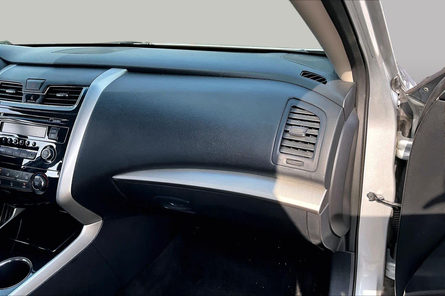 2014 Nissan Altima 2.5 S Brilliant Silver Metallic at Beck & Masten Kia