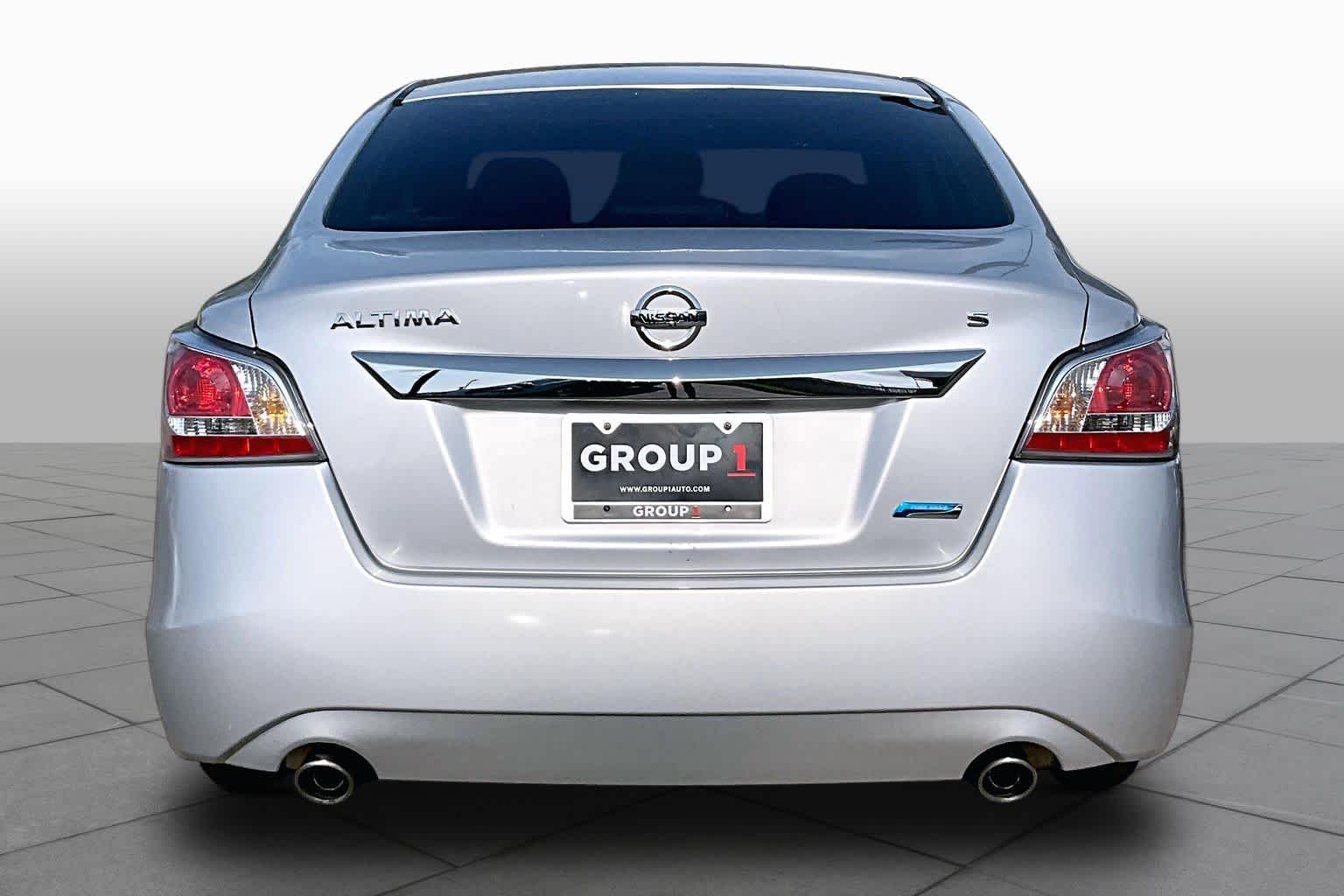 2014 Nissan Altima 2.5 S Brilliant Silver Metallic at Beck & Masten Kia
