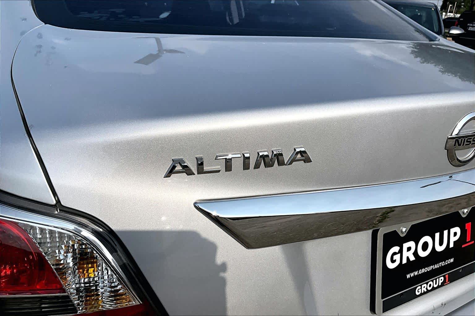 2014 Nissan Altima 2.5 S Brilliant Silver Metallic at Beck & Masten Kia