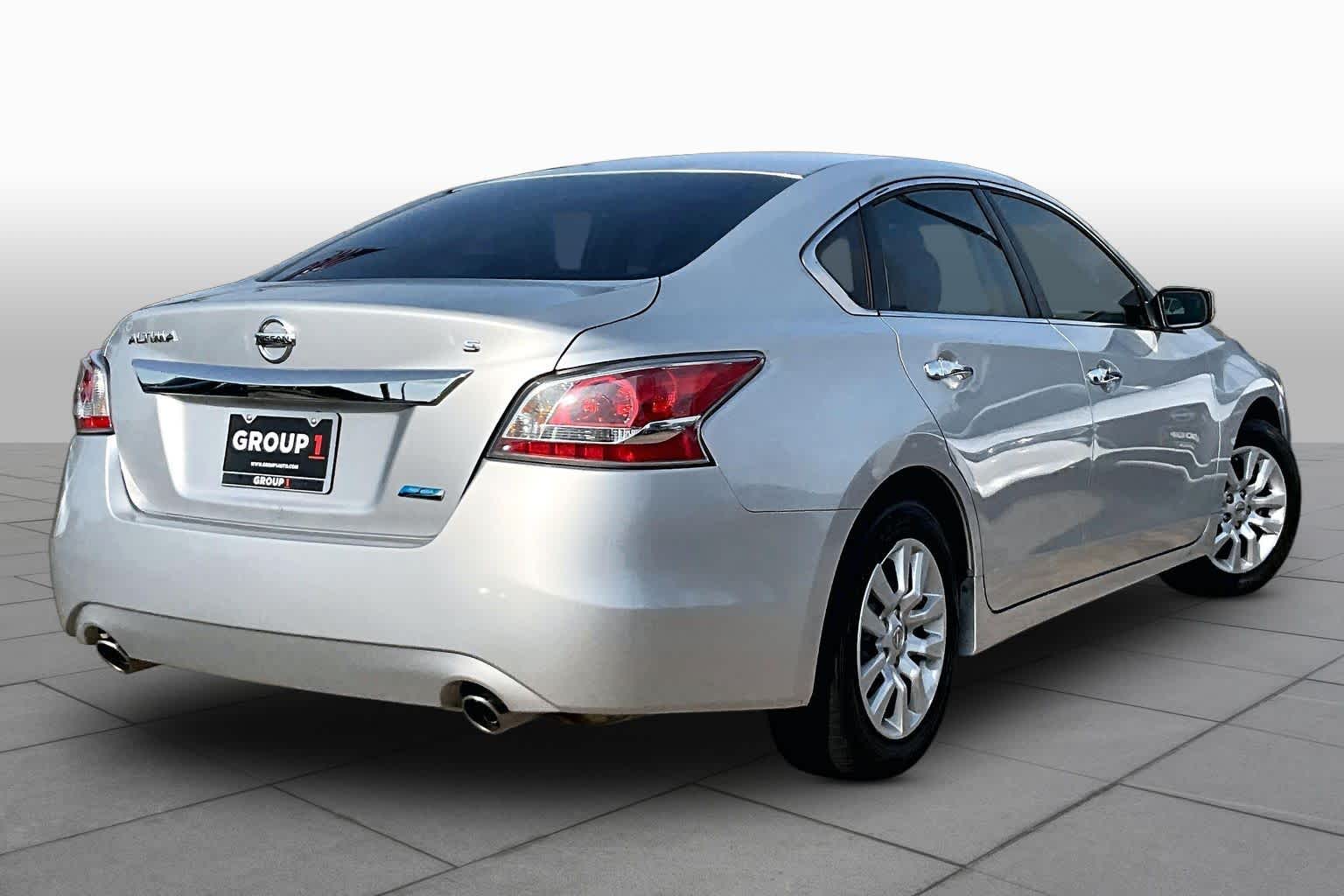 2014 Nissan Altima 2.5 S Brilliant Silver Metallic at Beck & Masten Kia