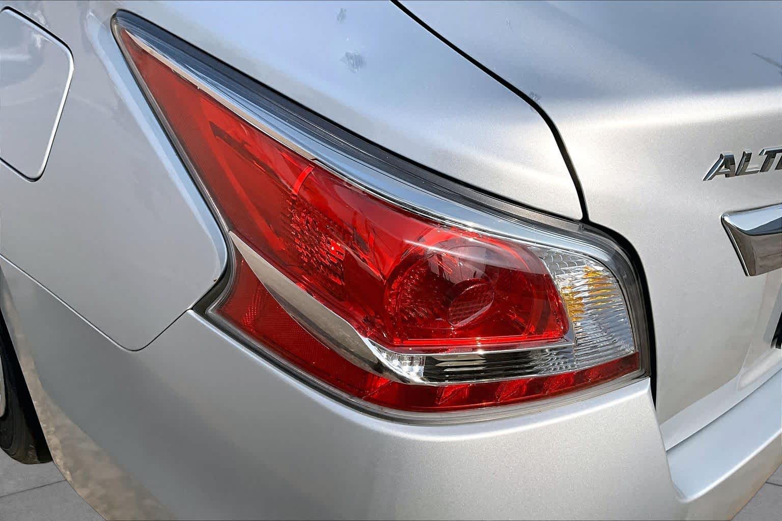 2014 Nissan Altima 2.5 S Brilliant Silver Metallic at Beck & Masten Kia
