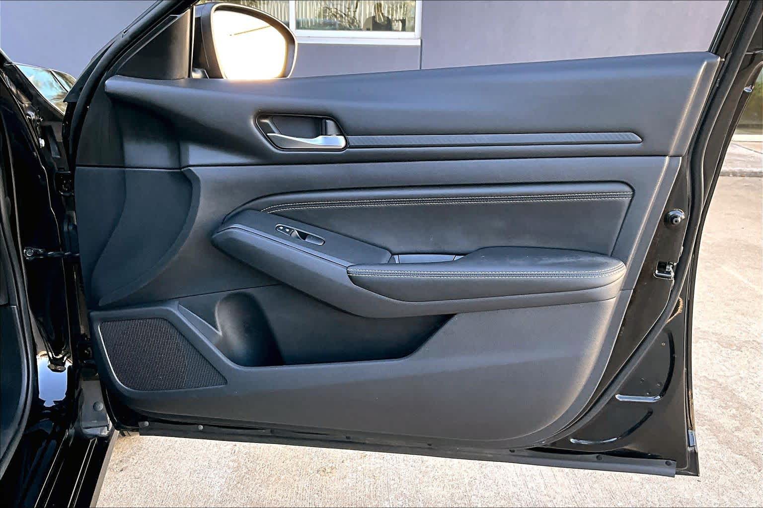 2020 Nissan Altima 2.5 S Super Black at Sterling McCall Nissan