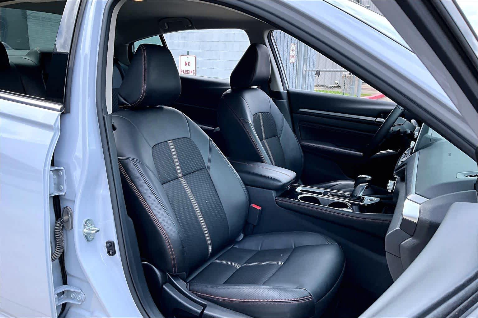 2023 Nissan Altima 2.5 SR - 8