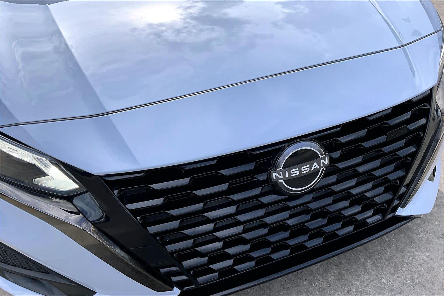 2023 Nissan Altima 2.5 SR Gray Sky Pearl at HGreg Houston