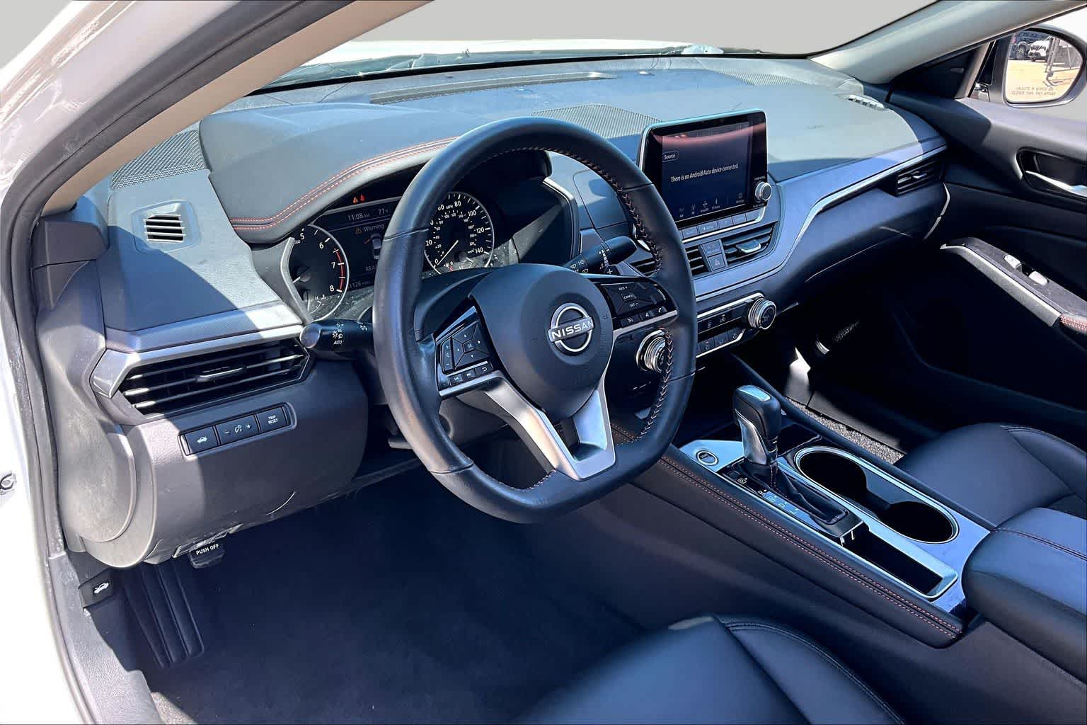 2024 Nissan Altima 2.5 SR Pearl White Tricoat at AutoNation USA Houston