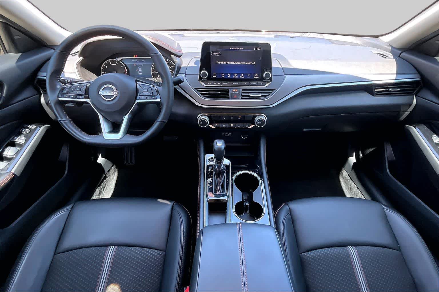 2024 Nissan Altima 2.5 SR Pearl White Tricoat at AutoNation USA Houston