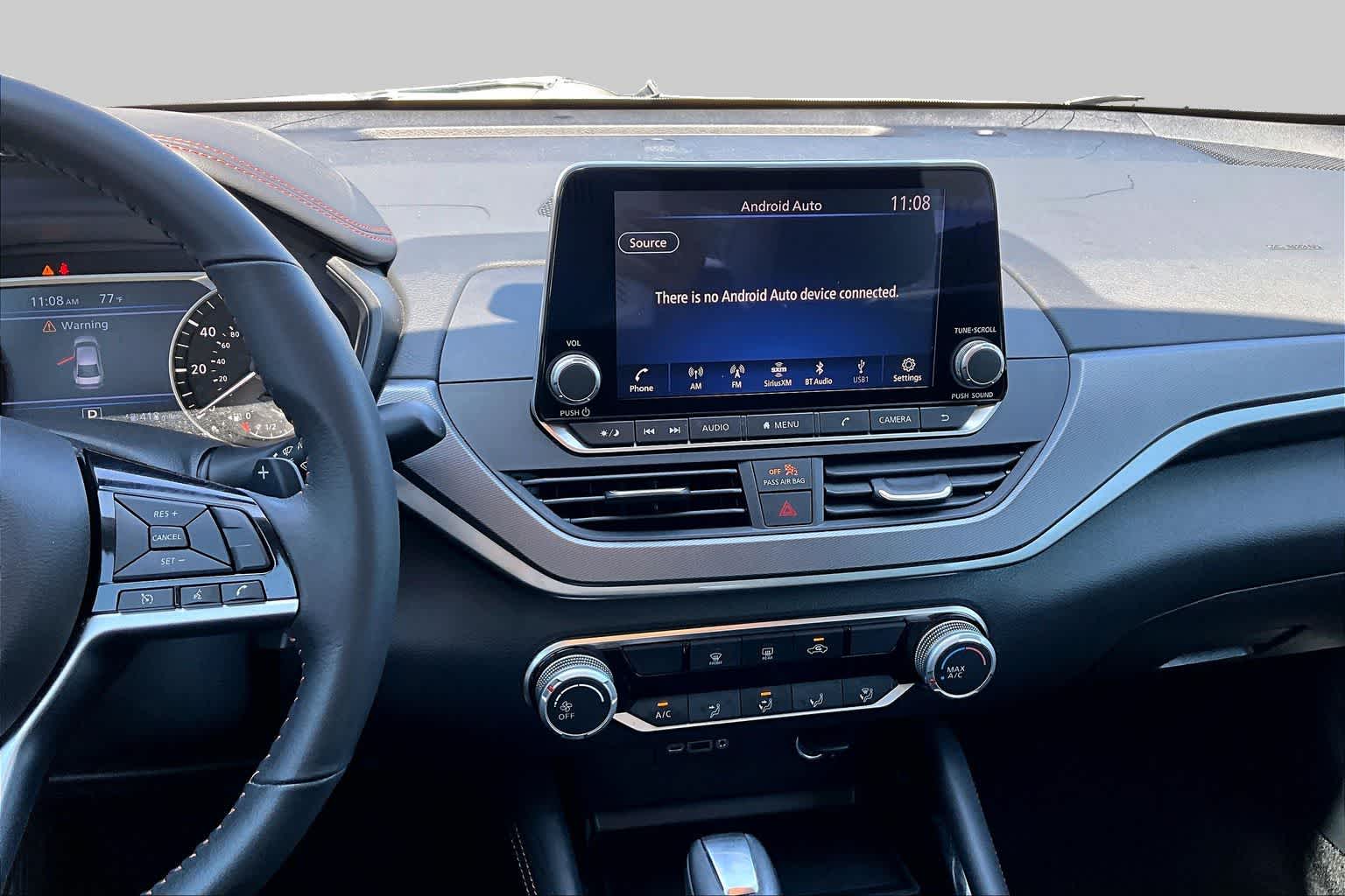 2024 Nissan Altima 2.5 SR Pearl White Tricoat at AutoNation USA Houston