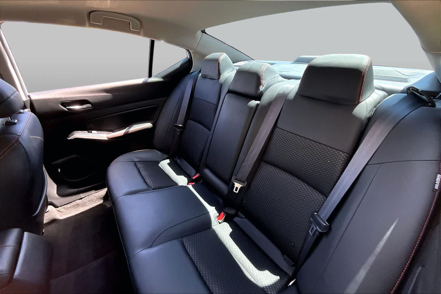 2024 Nissan Altima 2.5 SR Pearl White Tricoat at AutoNation USA Houston