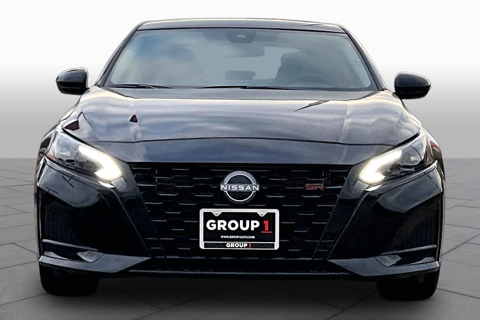 2026 Nissan Altima photo 3 of 20