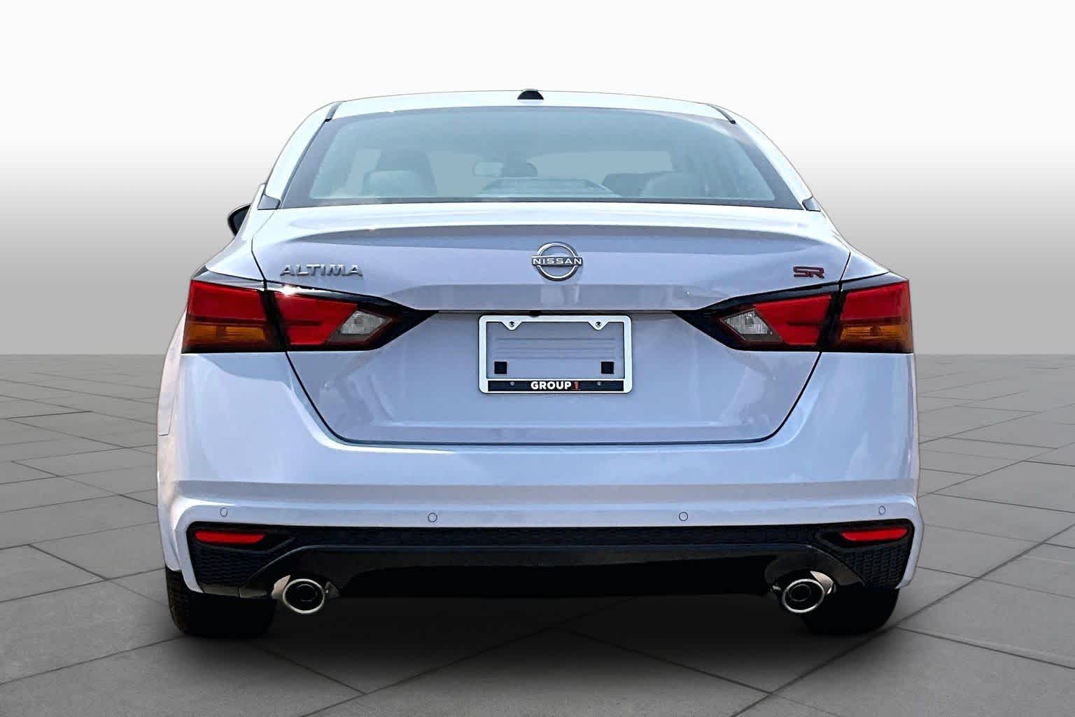 2026 Nissan Altima SR Gray Sky Pearl at Davis Chevrolet