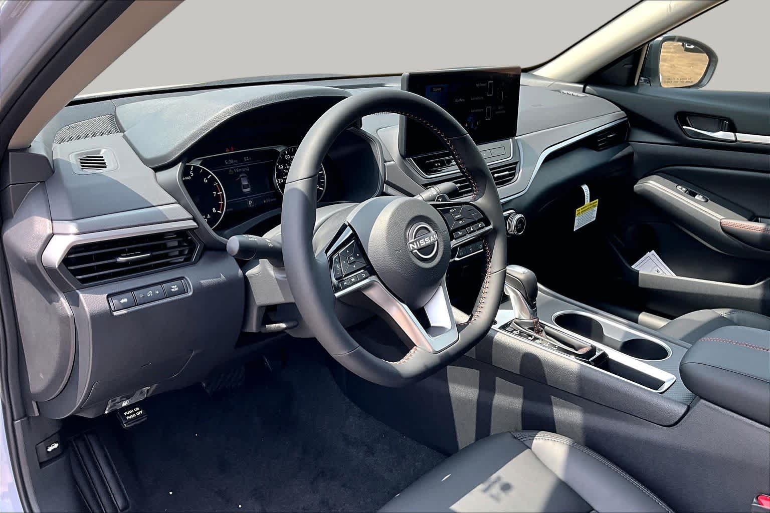 2026 Nissan Altima SR Gray Sky Pearl at Davis Chevrolet