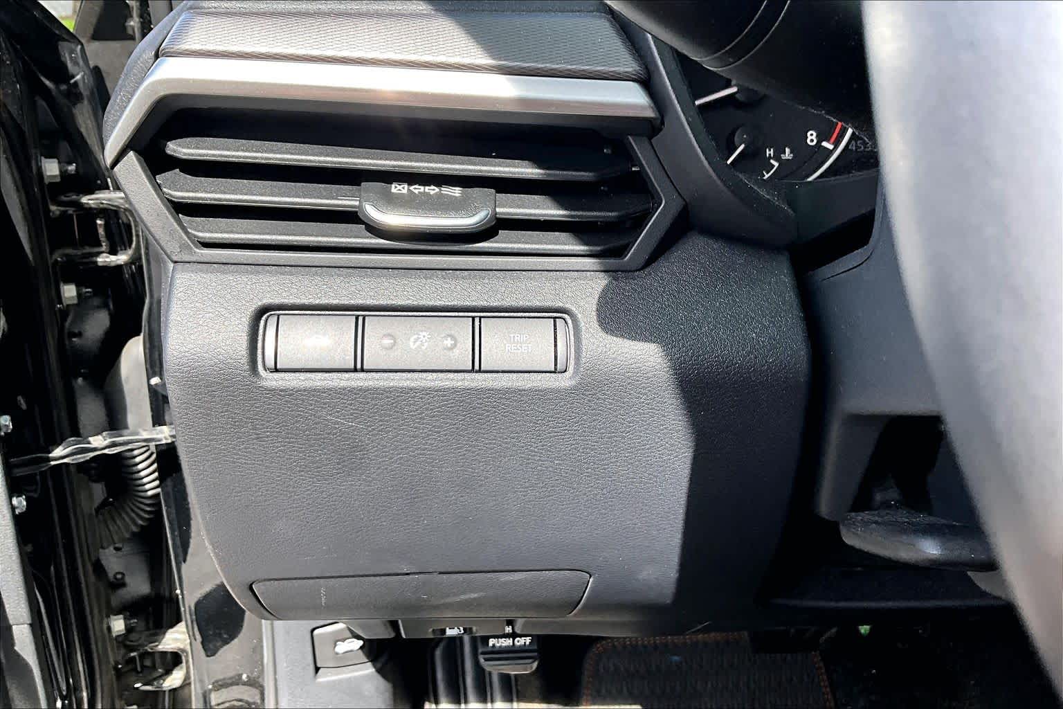 2023 Nissan Altima 2.5 SR Super Black at Sterling McCall Nissan