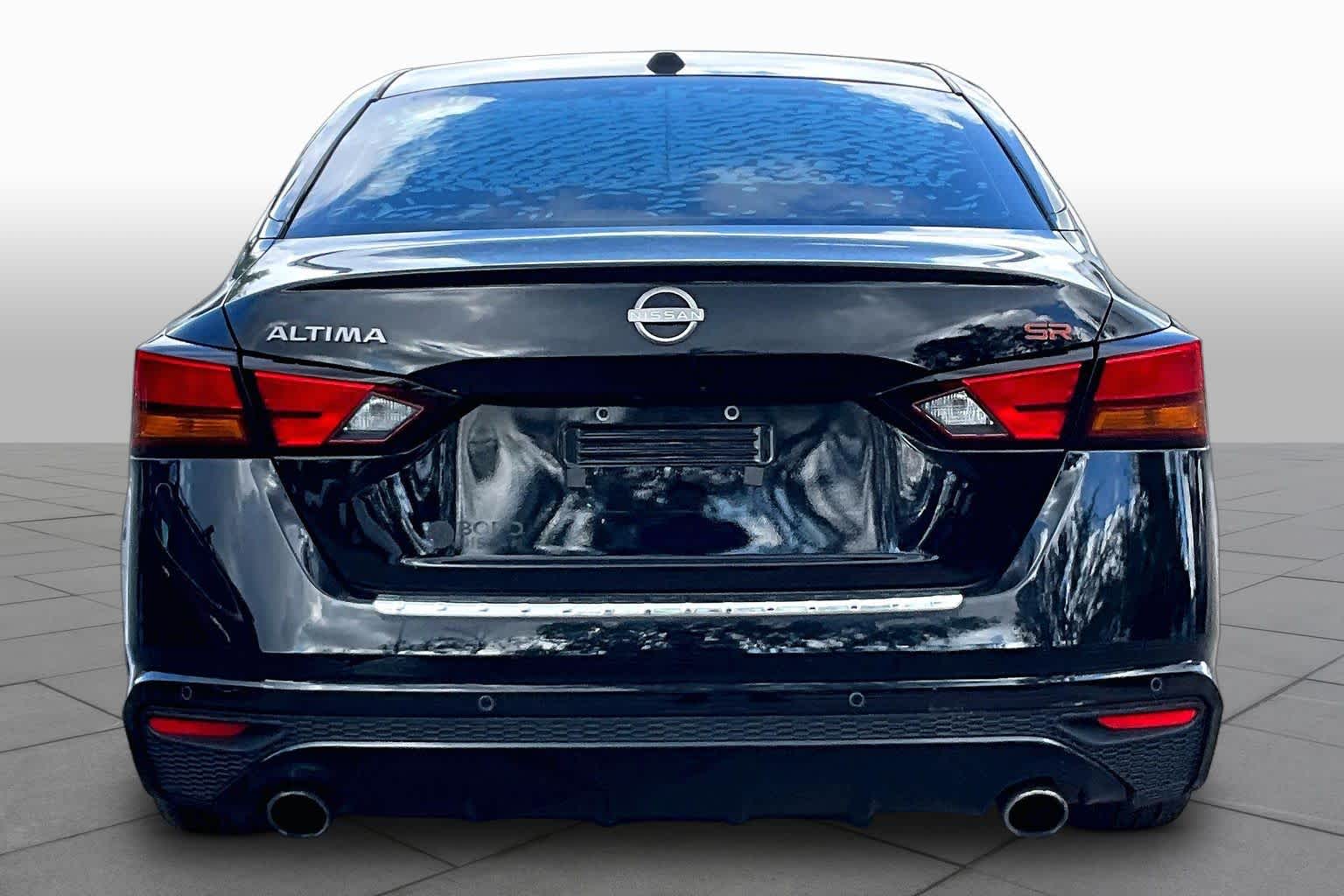 2023 Nissan Altima 2.5 SR Super Black at Sterling McCall Nissan