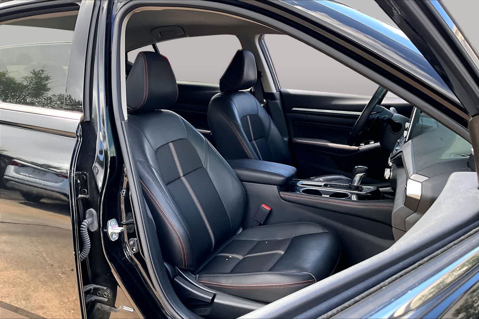 2023 Nissan Altima 2.5 SR Super Black at Honda of Clear Lake