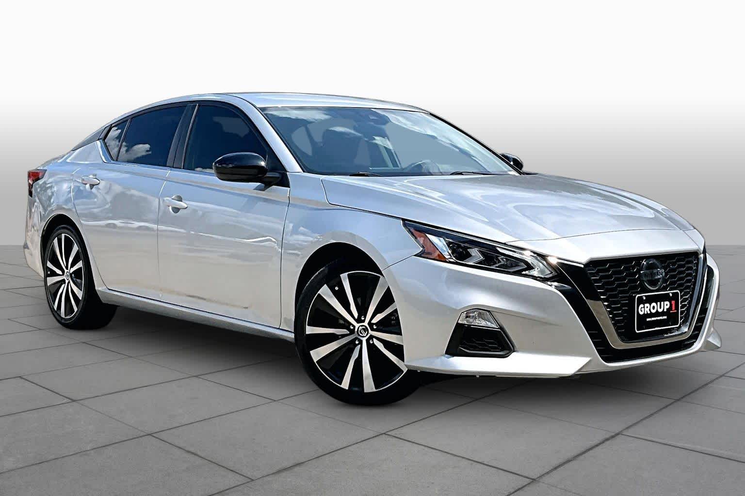2022 Nissan Altima 2.5 SR Brilliant Silver Metallic at Davis Chevrolet