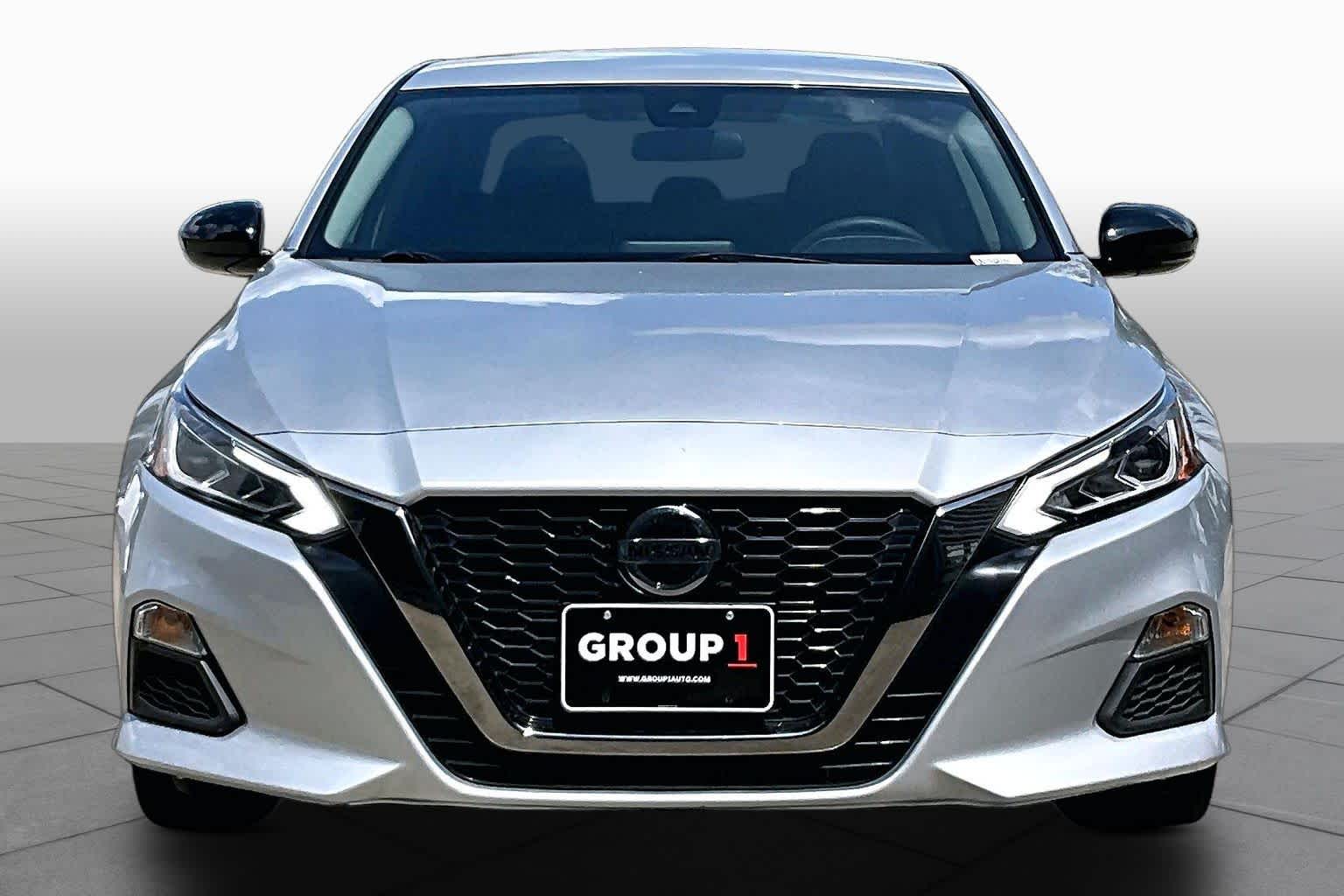 2022 Nissan Altima 2.5 SR Brilliant Silver Metallic at Davis Chevrolet