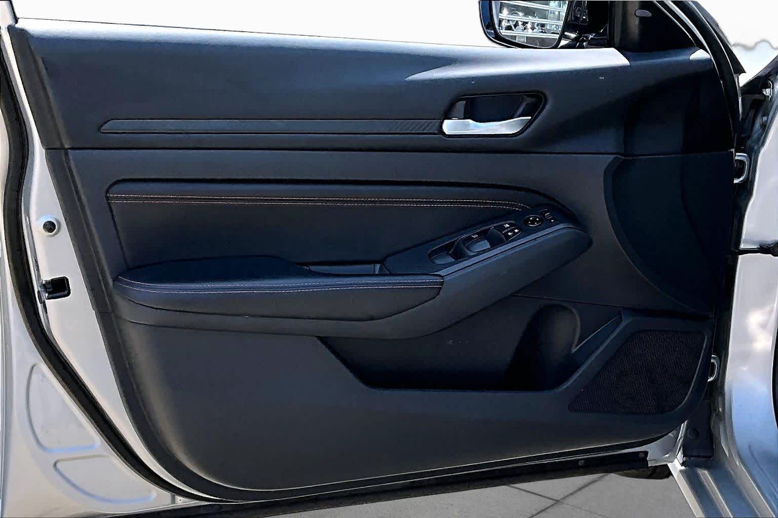 2022 Nissan Altima 2.5 SR Brilliant Silver Metallic at Davis Chevrolet