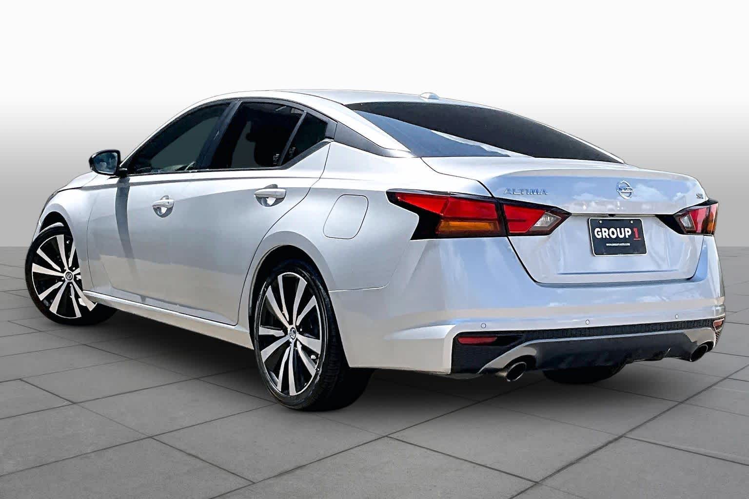 2022 Nissan Altima 2.5 SR Brilliant Silver Metallic at Davis Chevrolet