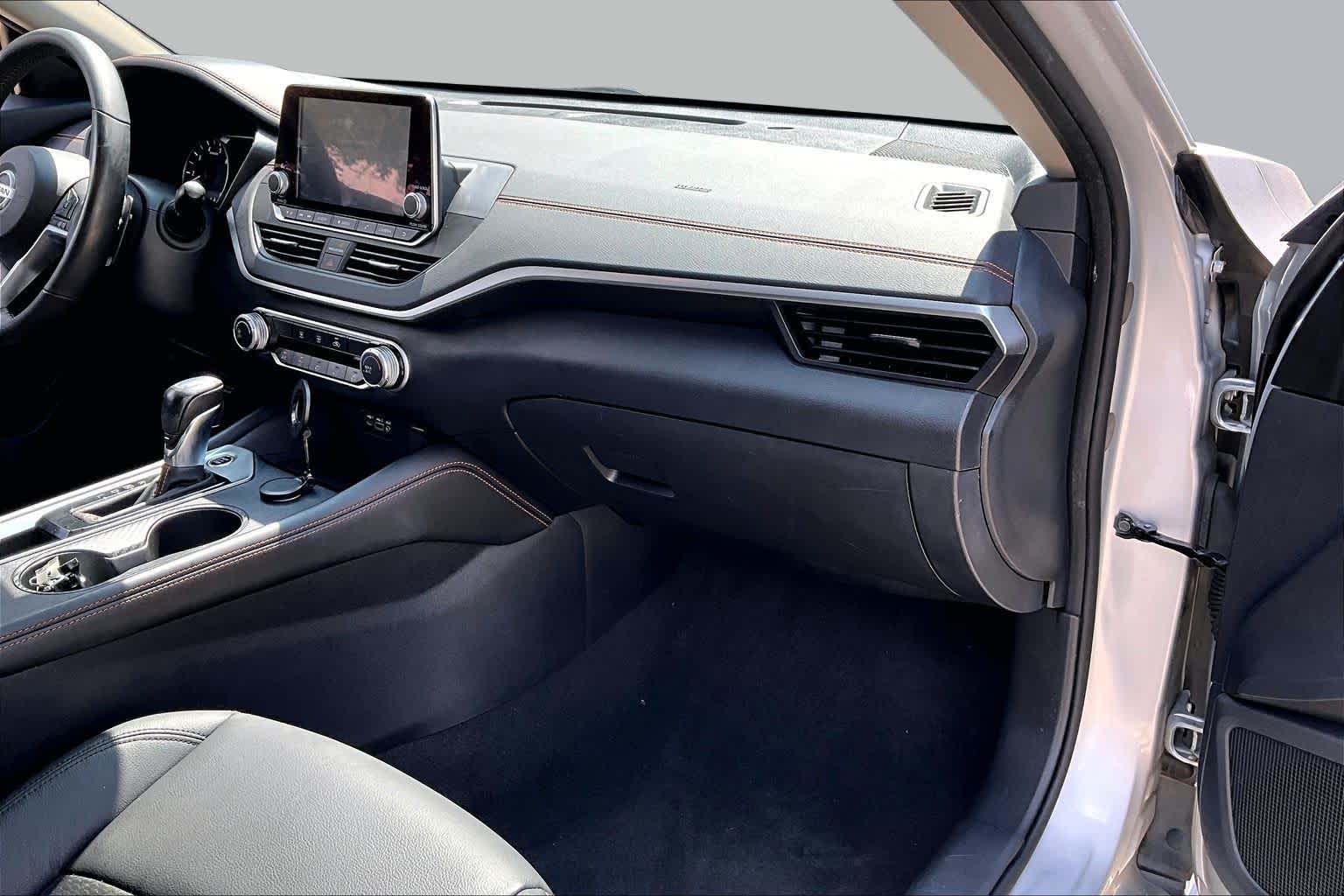 2022 Nissan Altima 2.5 SR Brilliant Silver Metallic at Davis Chevrolet