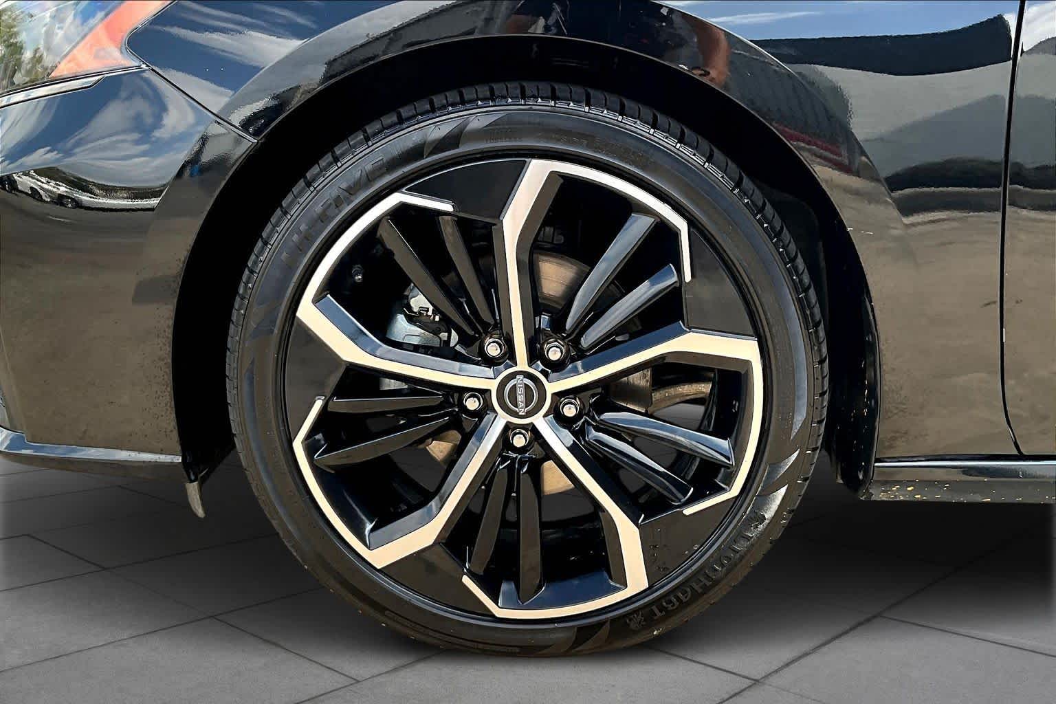 2023 Nissan Altima 2.5 SR Super Black at Friendly Ford Crosby