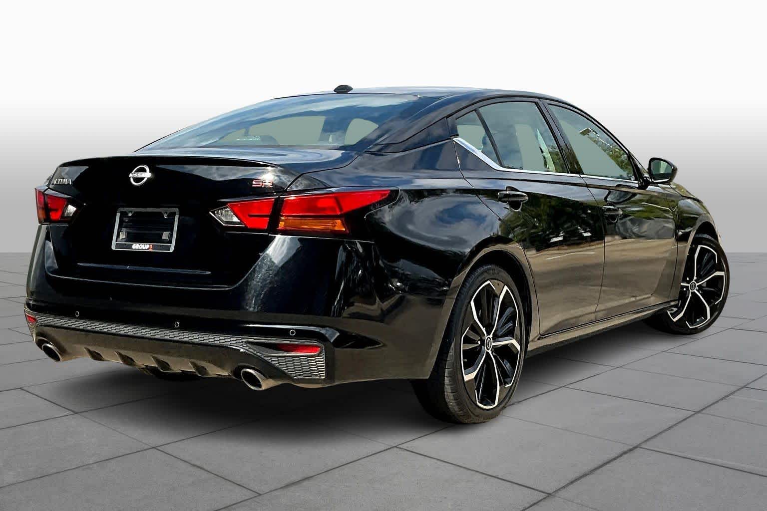 2023 Nissan Altima 2.5 SR Super Black at Friendly Ford Crosby