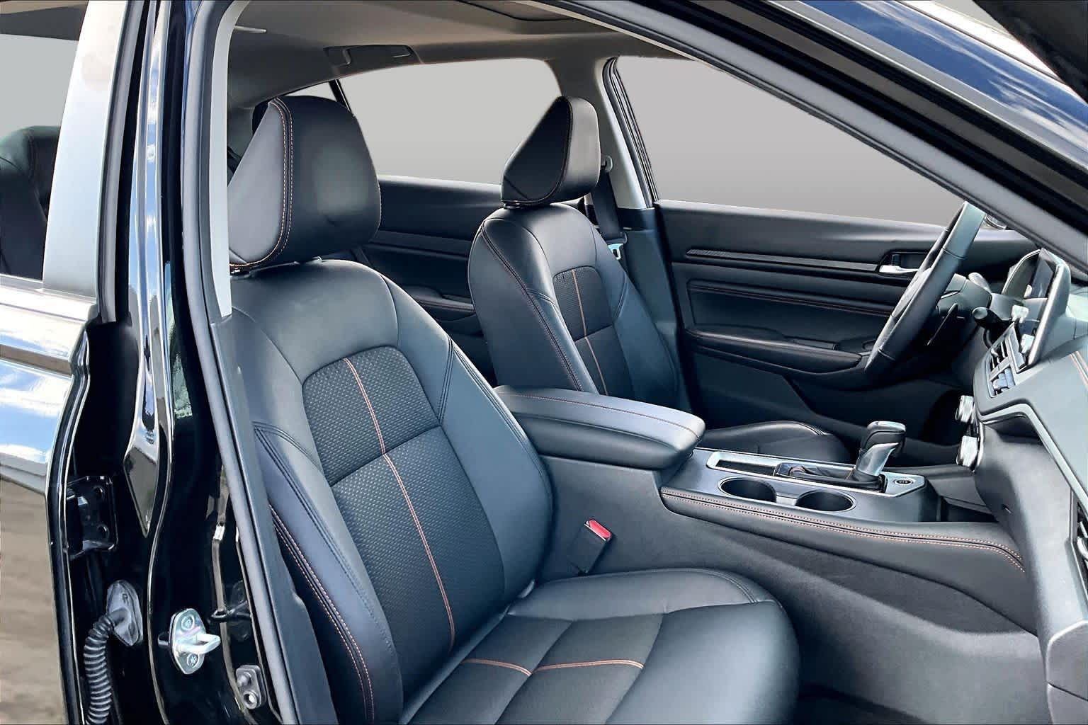 2021 Nissan Altima 2.5 SR Super Black at Honda of Clear Lake