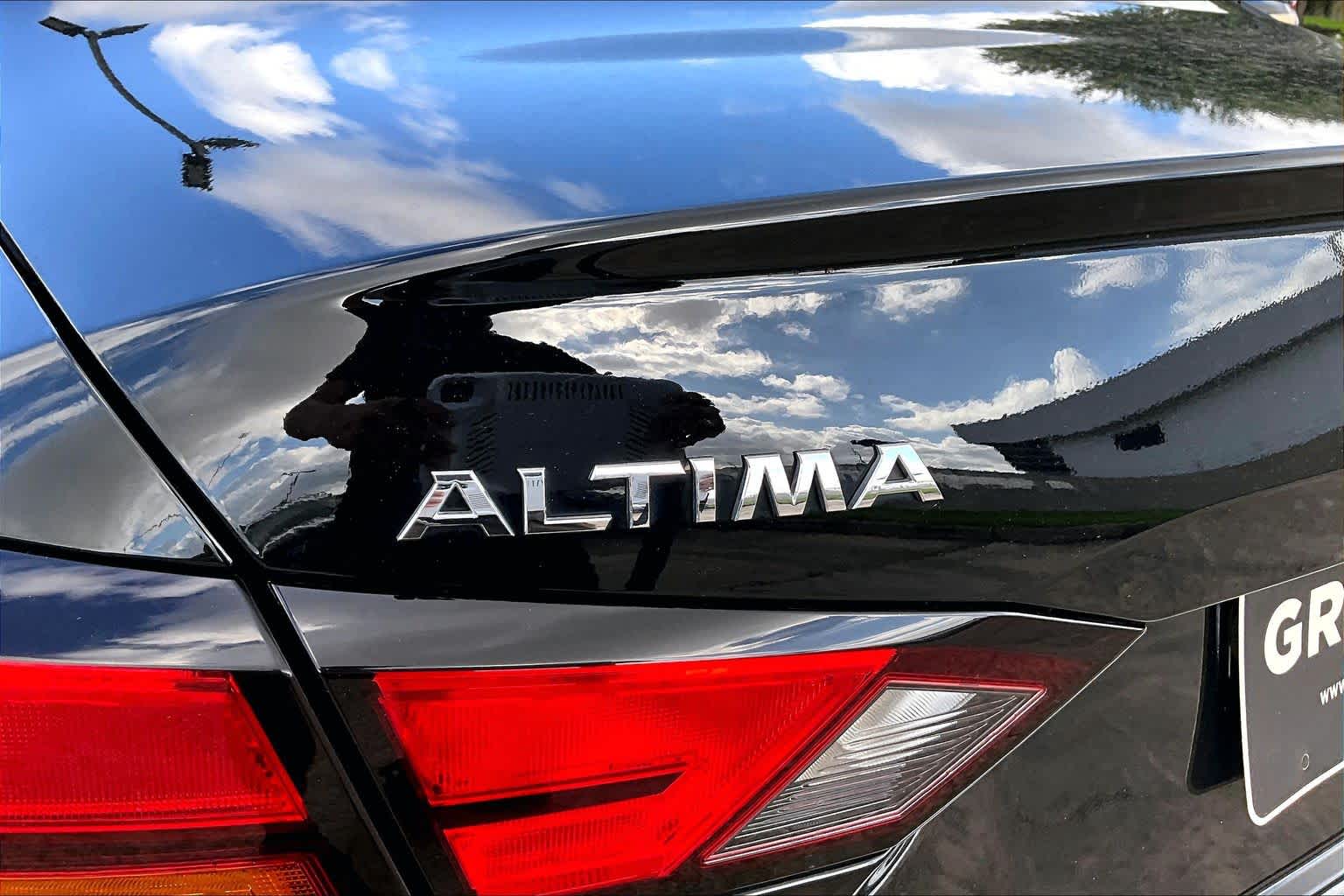 2021 Nissan Altima 2.5 SR Super Black at Honda of Clear Lake