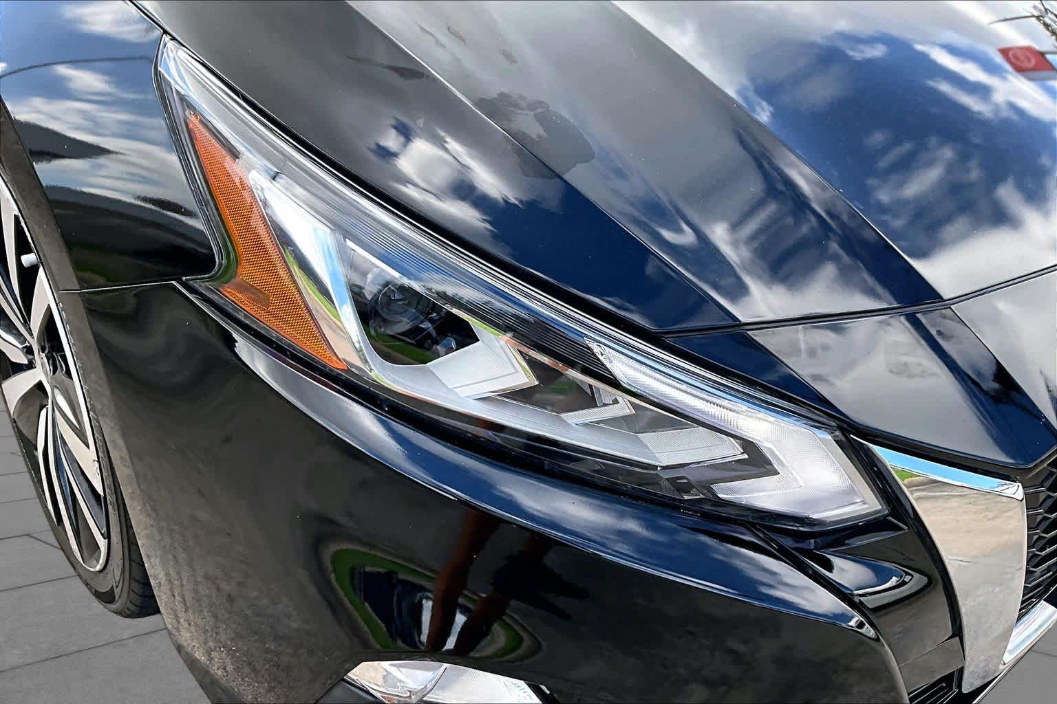 2021 Nissan Altima 2.5 SR Super Black at Honda of Clear Lake