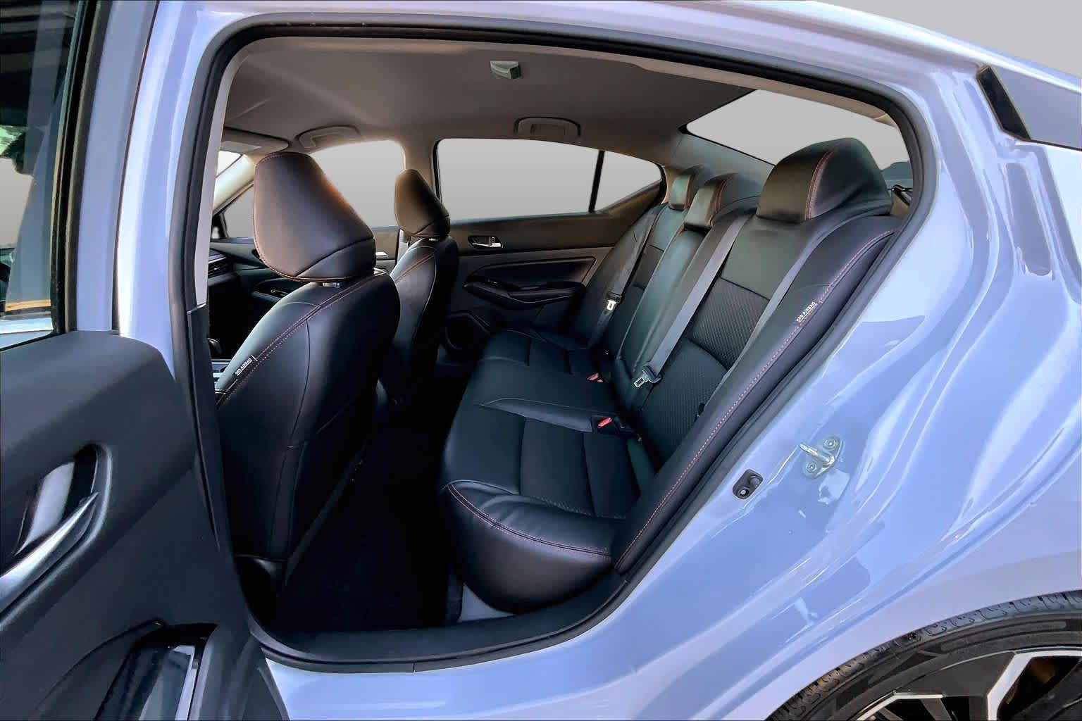 2024 Nissan Altima photo 19 of 32