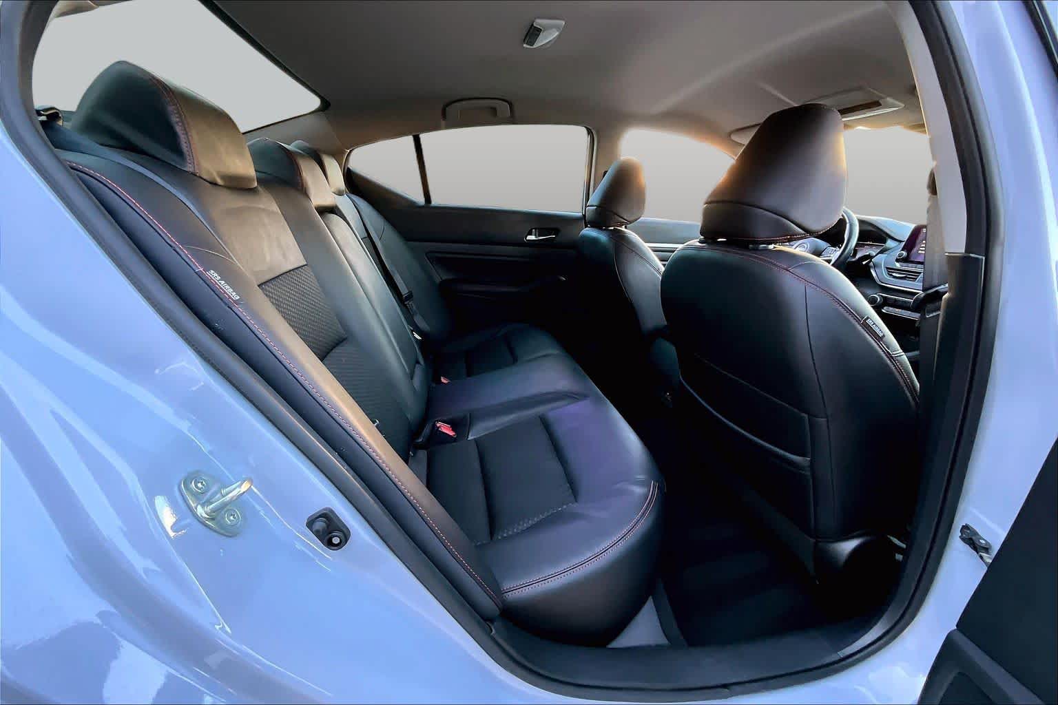 2024 Nissan Altima photo 20 of 32