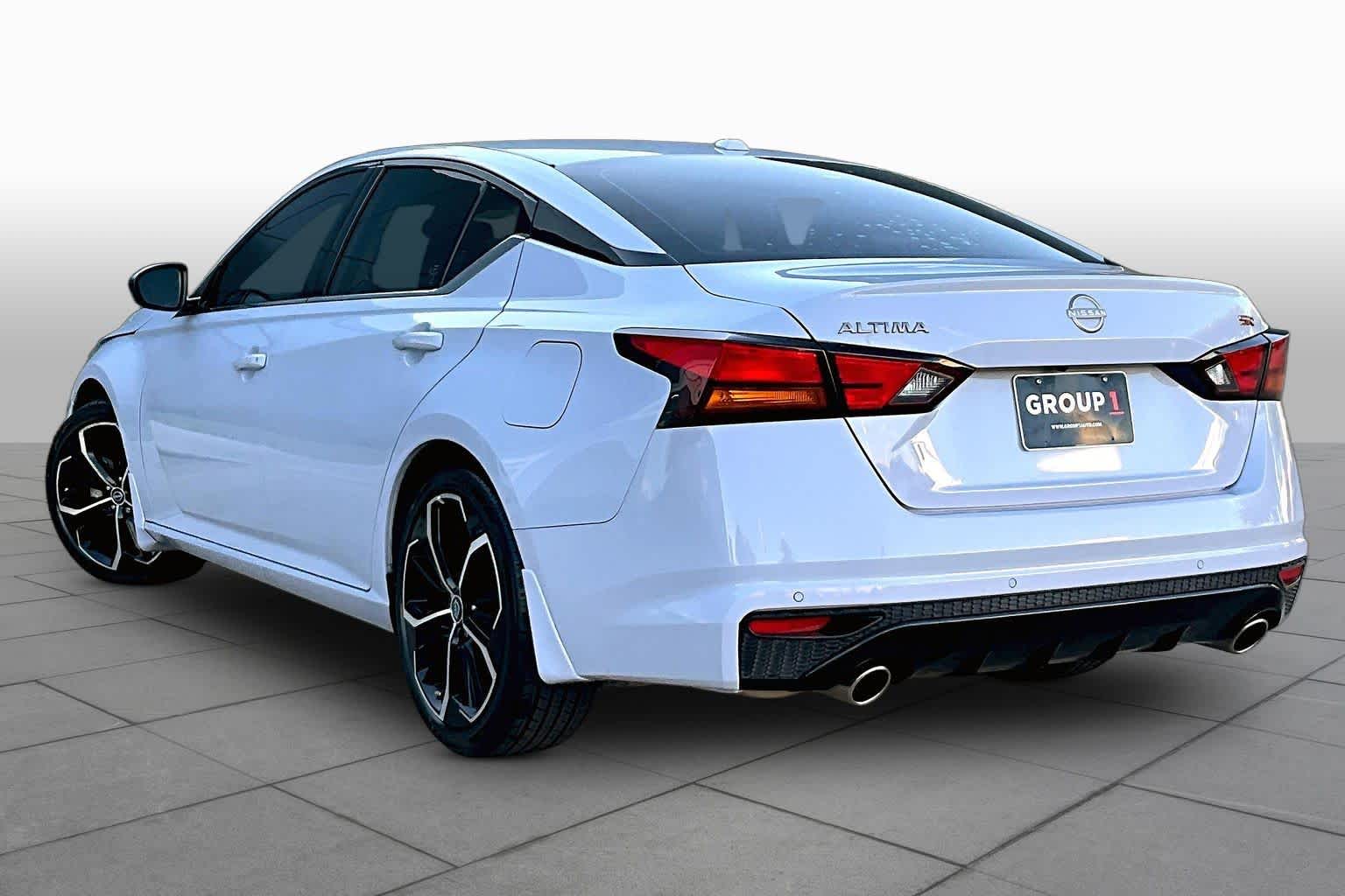 2024 Nissan Altima photo 12 of 32