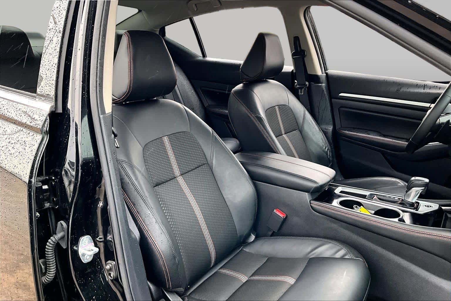 2025 Nissan Altima SR Super Black at Friendly Ford Crosby