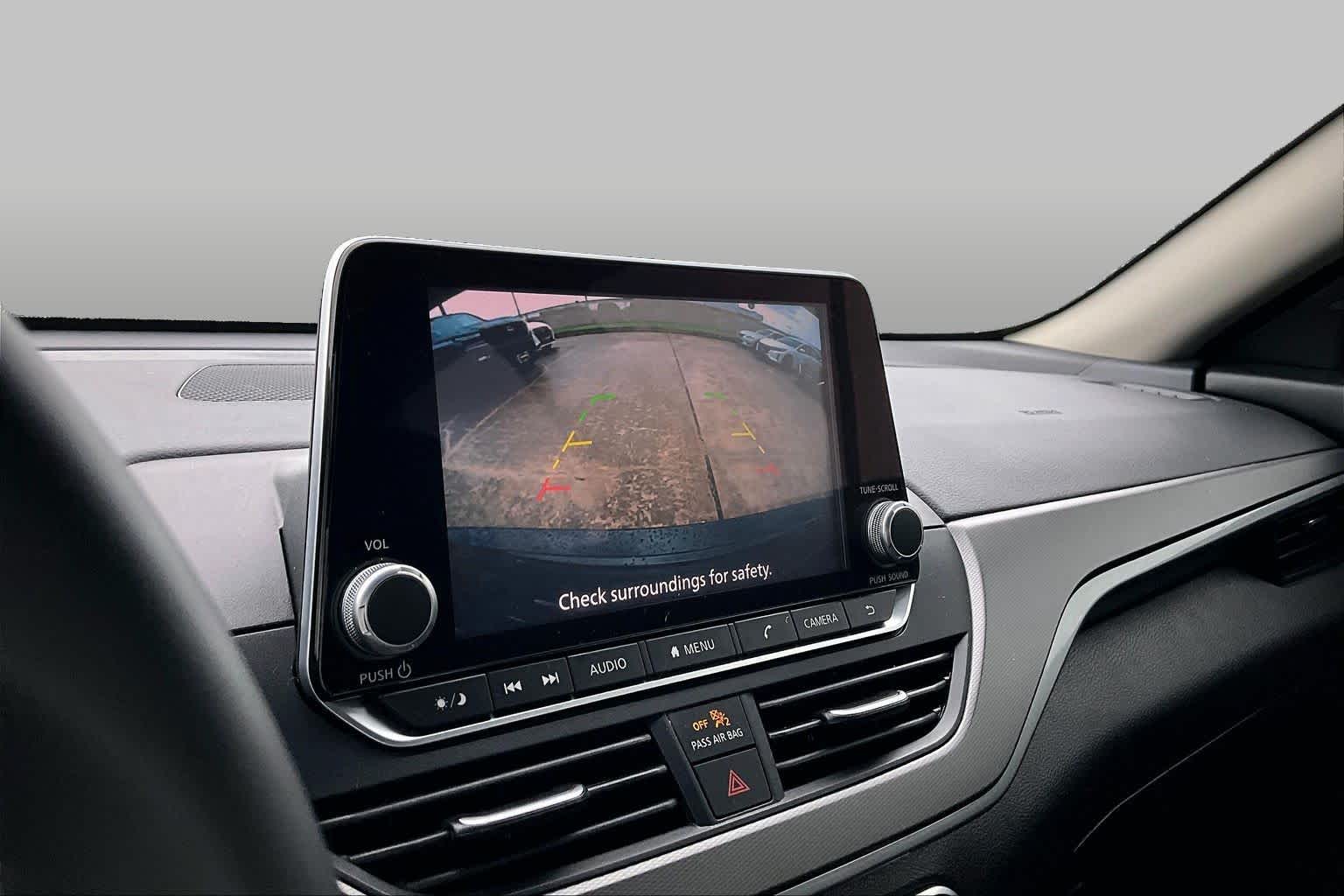 2025 Nissan Altima SR Super Black at Friendly Ford Crosby