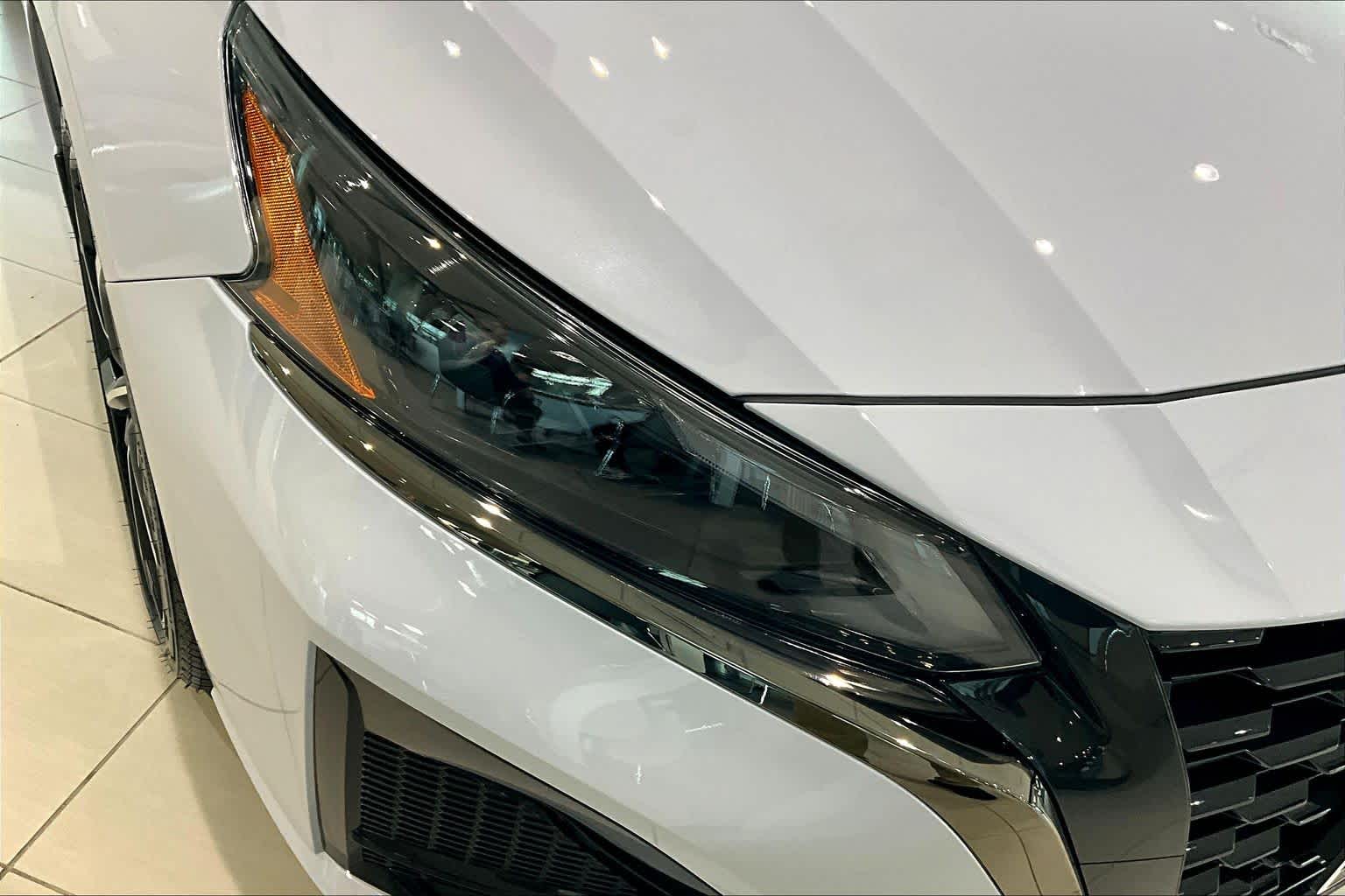 2025 Nissan Altima SR Gray Sky Pearl at Honda of Clear Lake