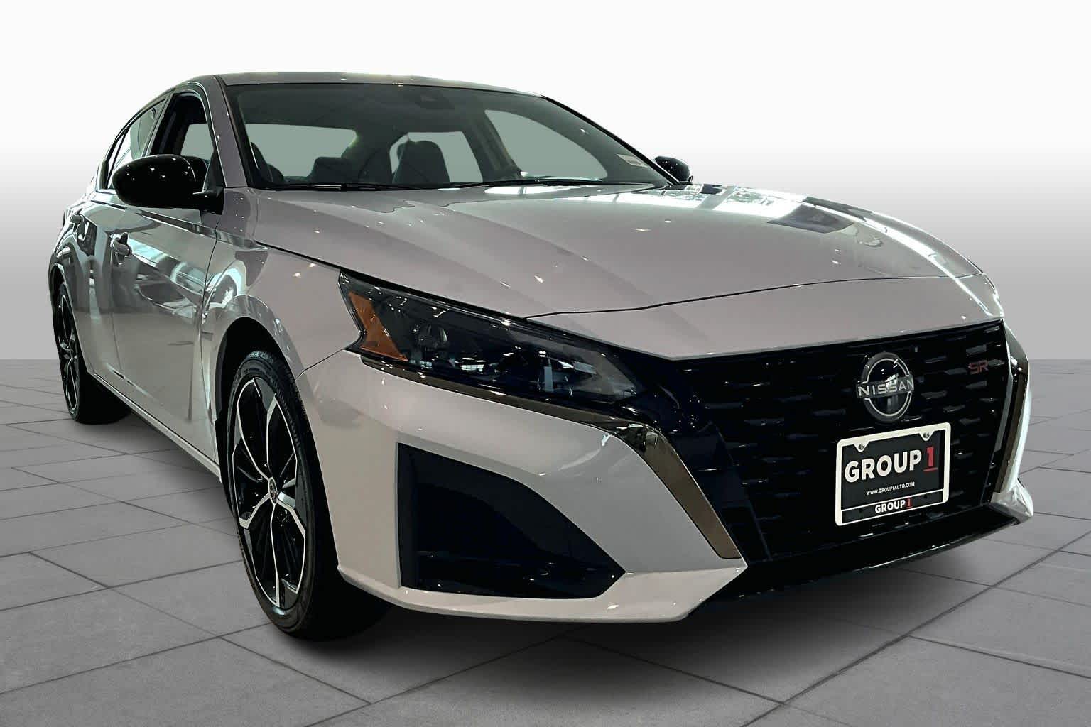 2025 Nissan Altima SR Gray Sky Pearl at Honda of Clear Lake