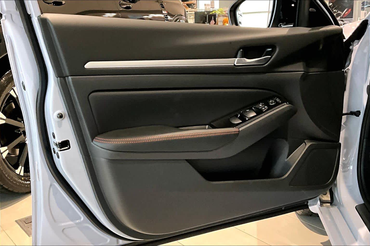 2025 Nissan Altima SR Gray Sky Pearl at AutoNation Chevrolet Gulf Fwy