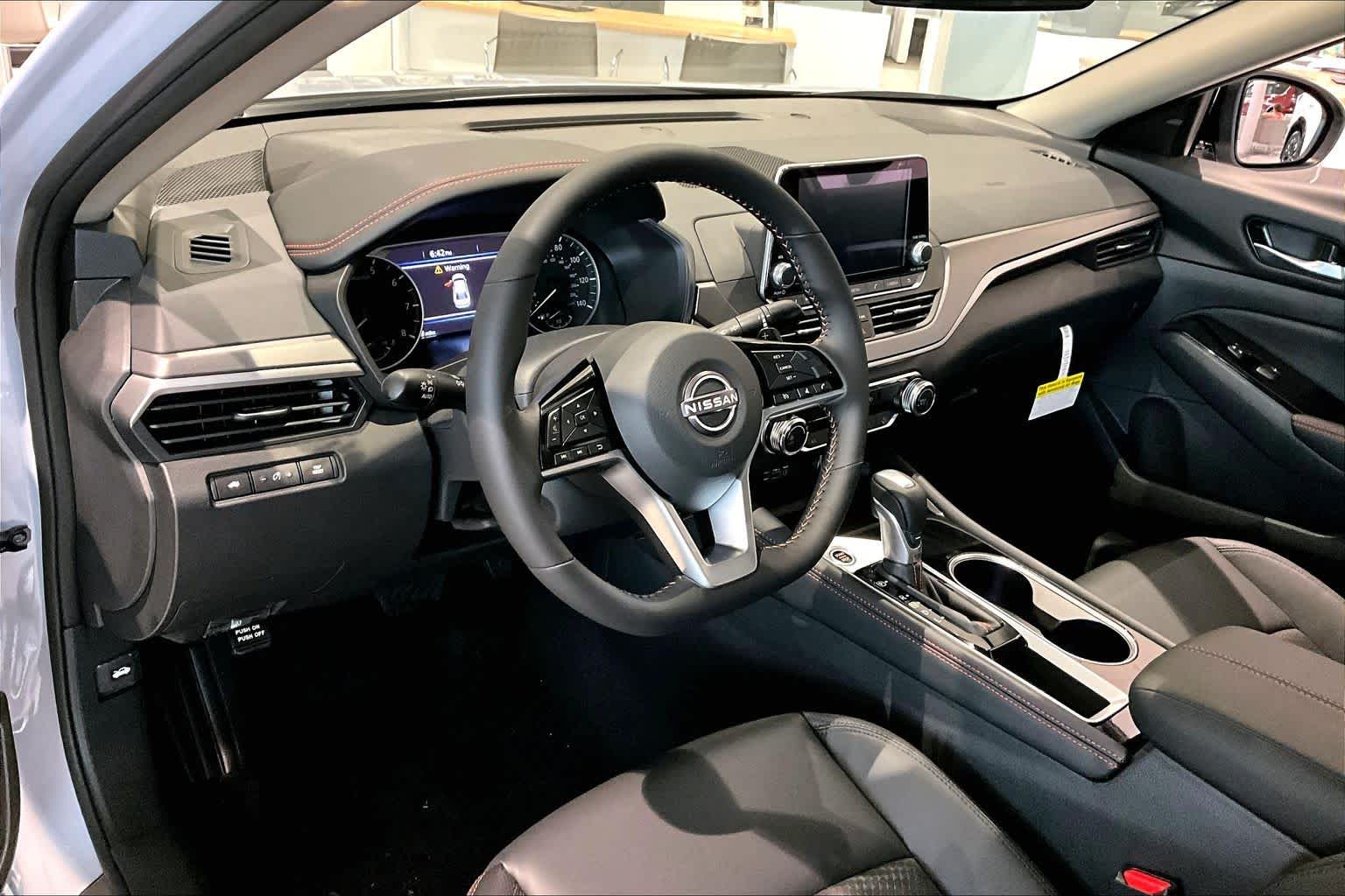 2025 Nissan Altima SR Gray Sky Pearl at AutoNation Chevrolet Gulf Fwy