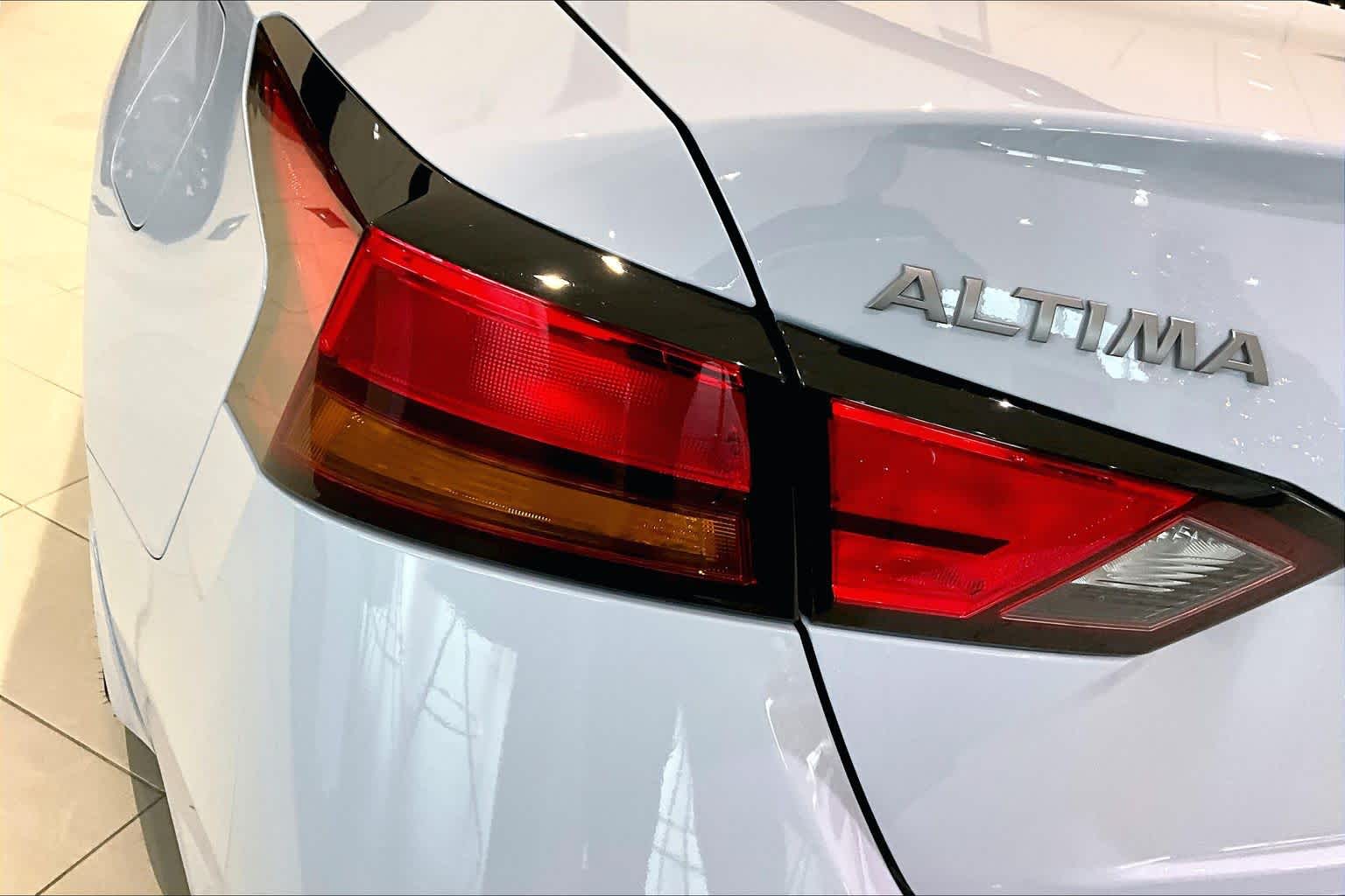 2025 Nissan Altima SR Gray Sky Pearl at AutoNation Chevrolet Gulf Fwy