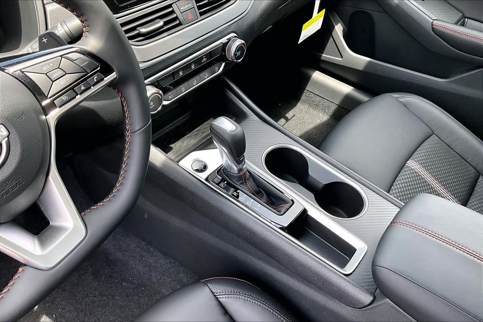 2026 Nissan Altima SR Gray Sky Pearl/Super Black at Sterling McCall Nissan