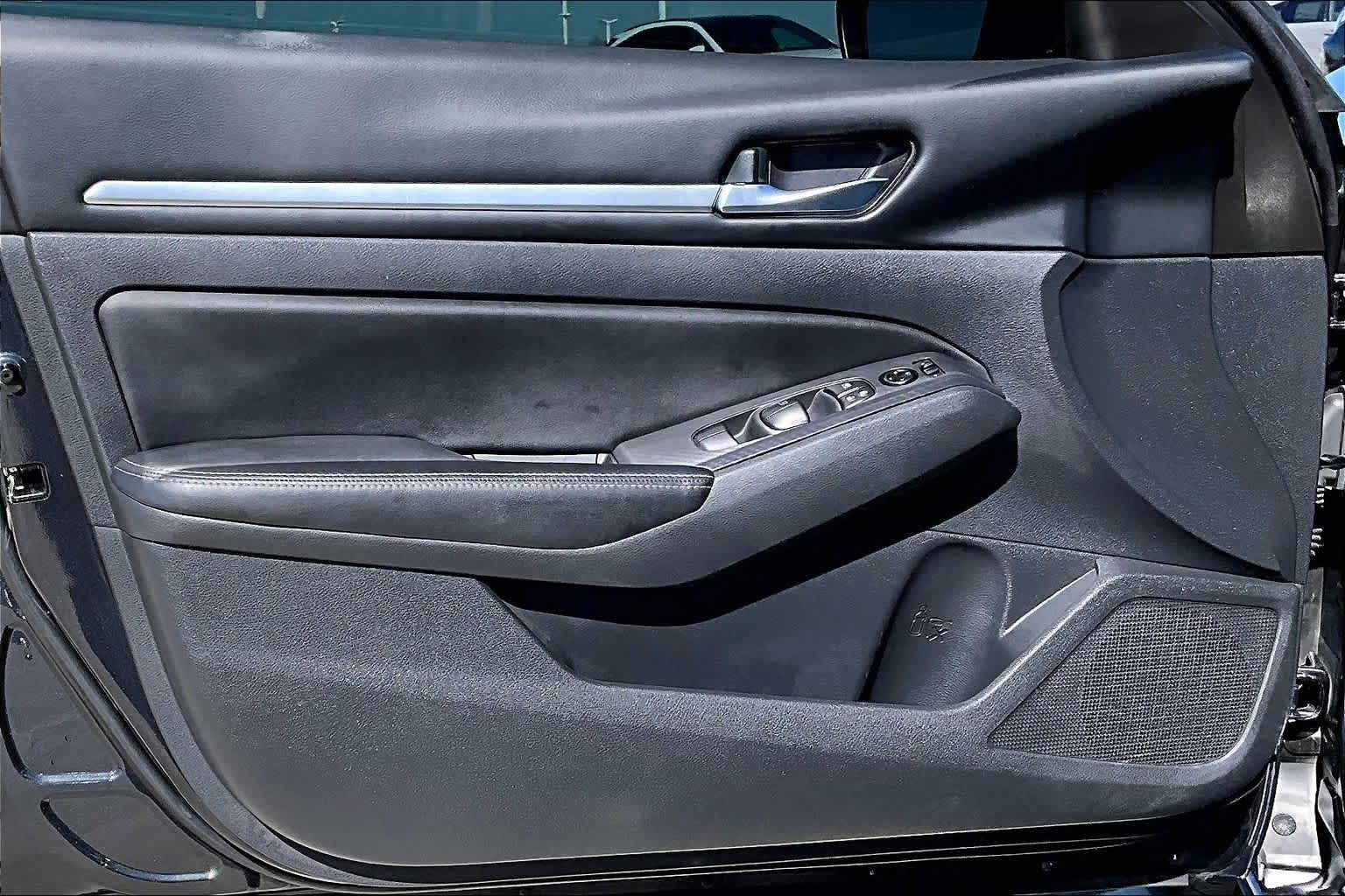 2022 Nissan Altima 2.5 SV Storm Blue Metallic at Honda of Clear Lake
