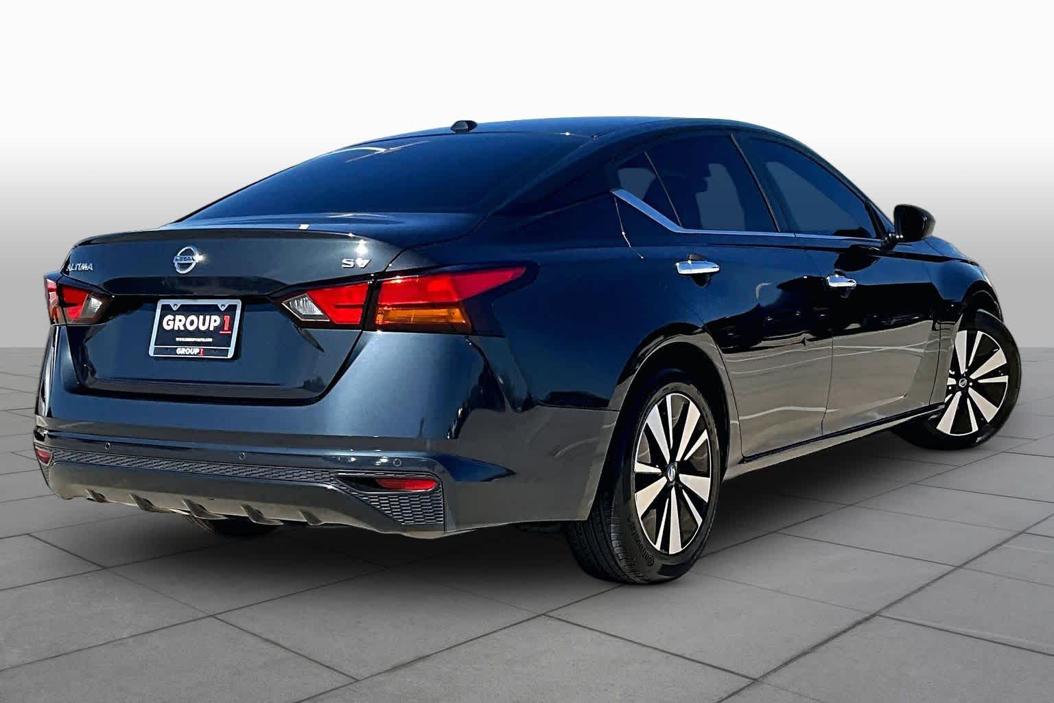 2022 Nissan Altima 2.5 SV Storm Blue Metallic at Honda of Clear Lake