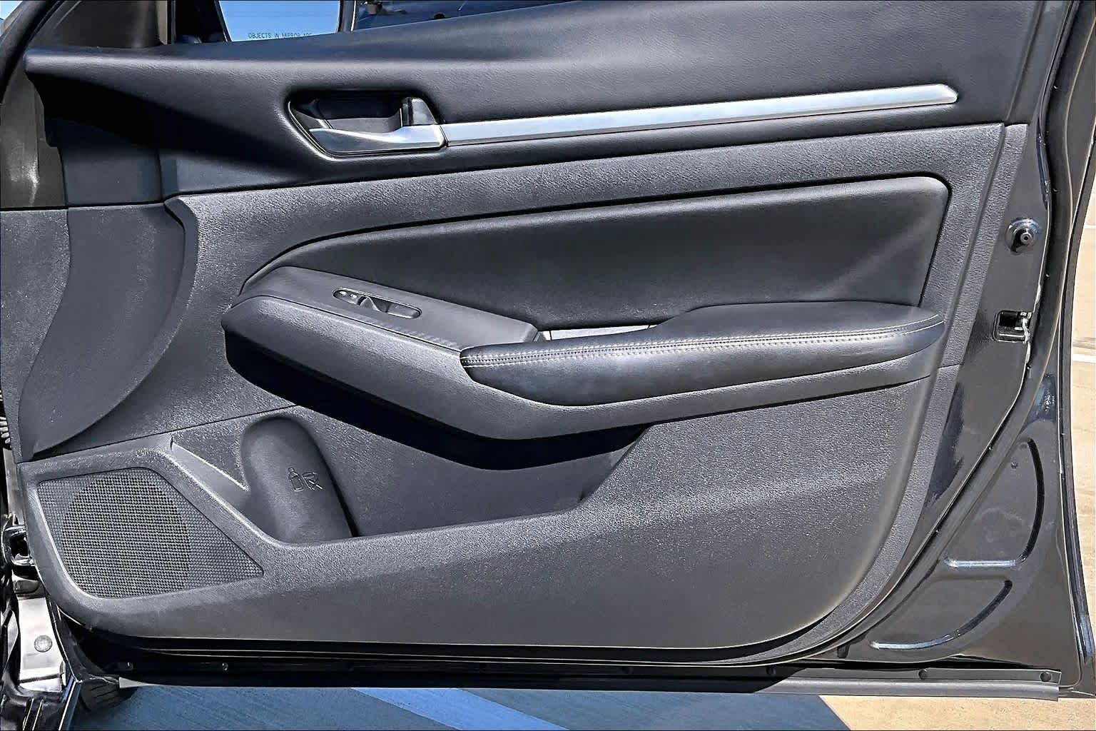 2022 Nissan Altima 2.5 SV Storm Blue Metallic at Honda of Clear Lake