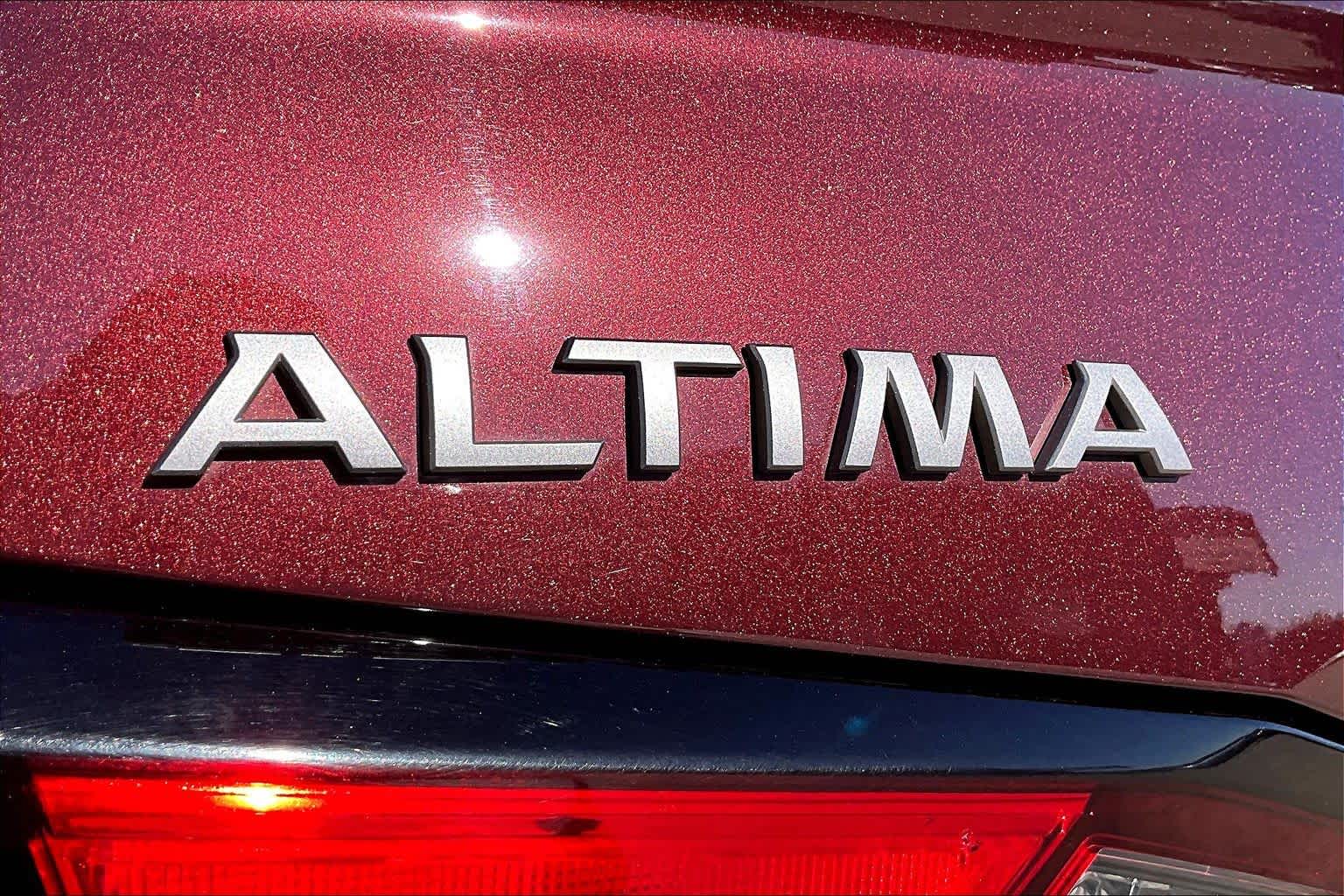 2024 Nissan Altima 2.5 SV Garnet Pearl Metallic at AutoNation Ford Gulf Fwy