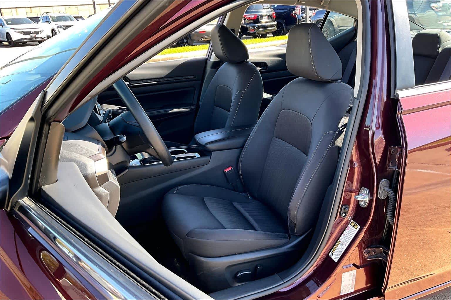 2024 Nissan Altima 2.5 SV - 7