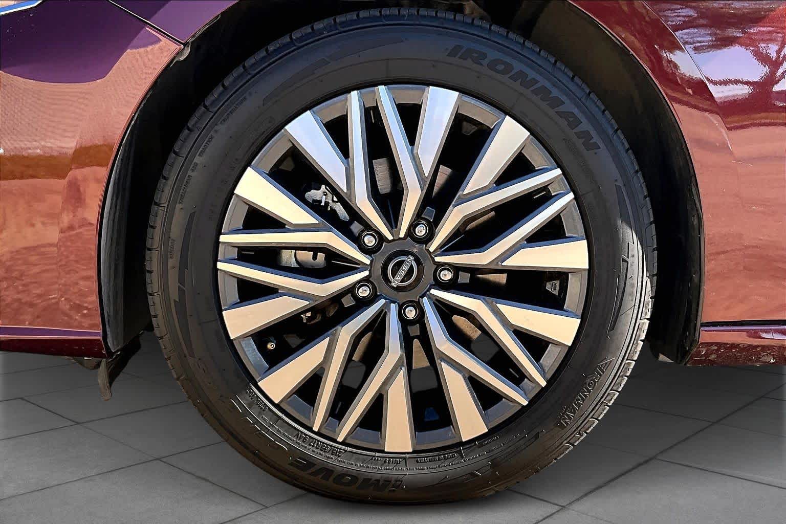 2024 Nissan Altima 2.5 SV - 10