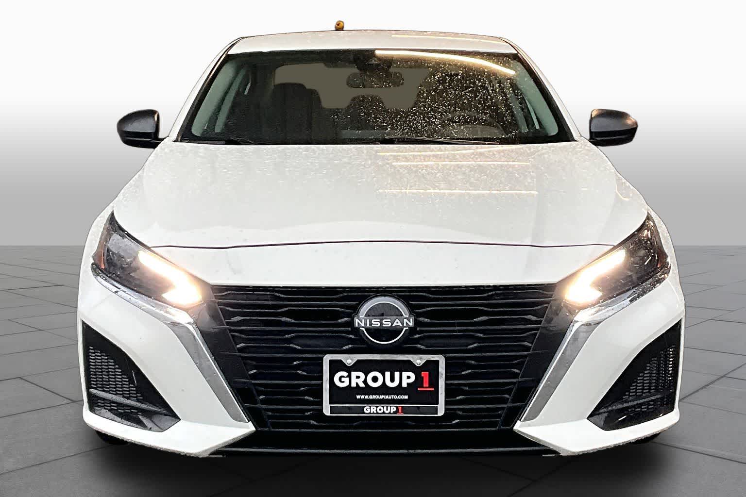 2025 Nissan Altima SV - 3