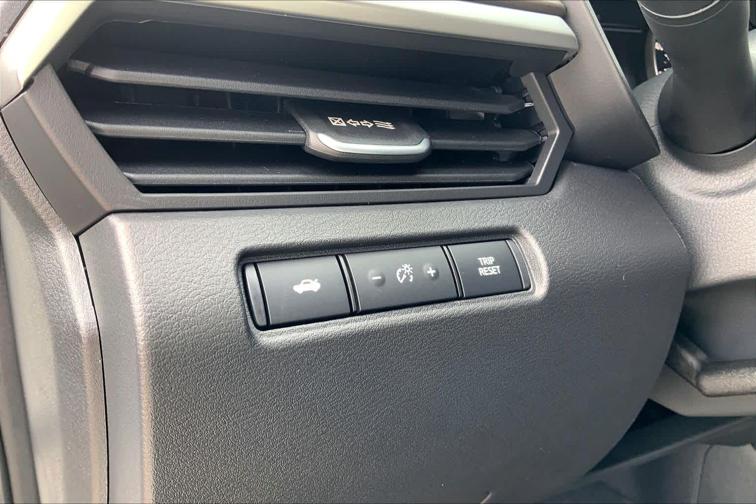 2026 Nissan Altima photo 13 of 21