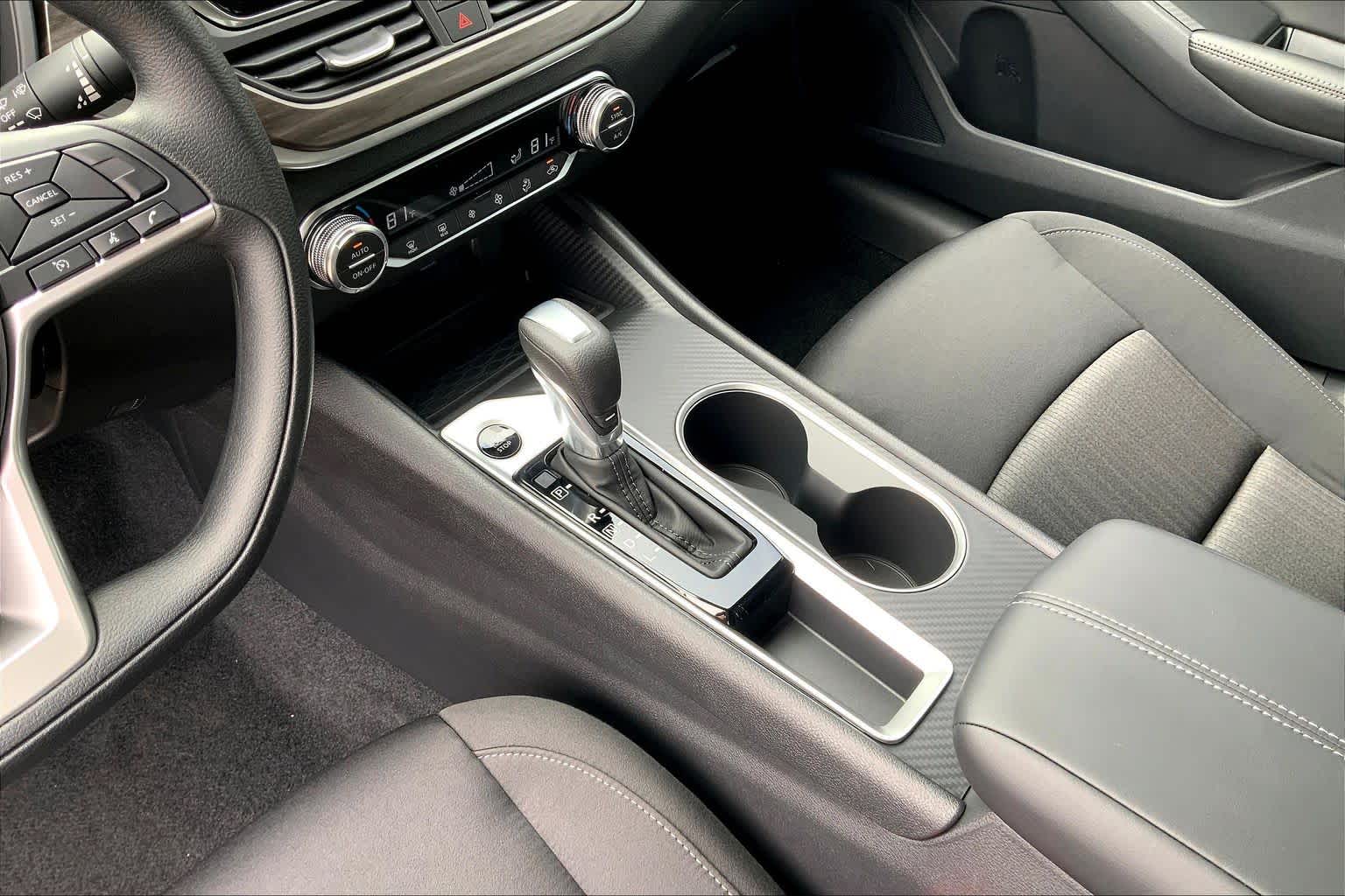 2026 Nissan Altima photo 11 of 21