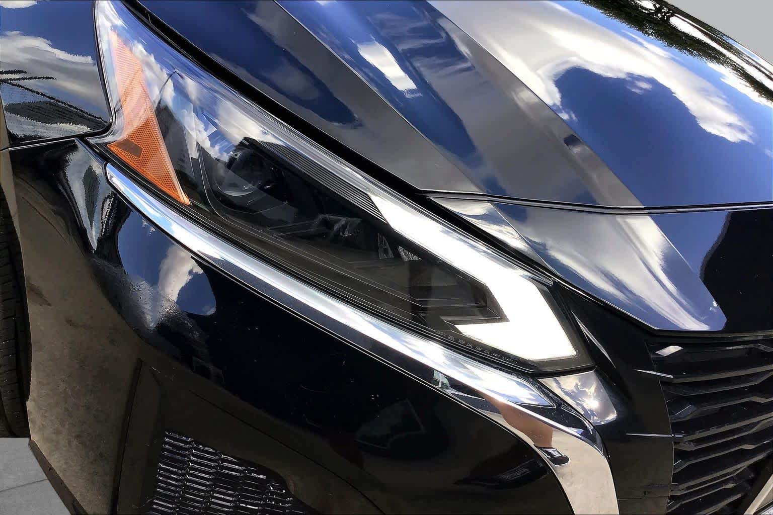 2023 Nissan Altima 2.5 SV Super Black at Auto Boutique Texas